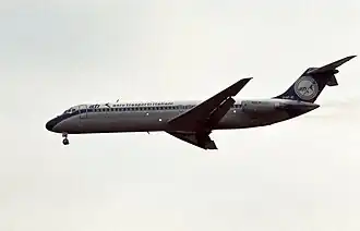 I-ATJC, le Douglas DC-9 impliqué dans l'accident, ici photographié en février 1977.