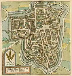 Ypres vers 1581-1588, avec son système de fortifications médiévales à doubles douves en eau, qui ressemblait quelque peu à celui de Bruges.
