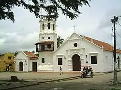 Église de Santa Bárbara, construite en 1613.