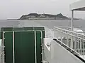 Vue d'Ikeshima depuis le ferry du port de Seto (commune d'Ōseto, ville de Saikai).