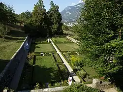 Jardin en terrasse aux Charmettes.