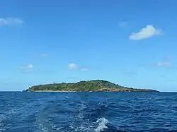 Vue de l'îlot Bandrélé depuis l'ouest