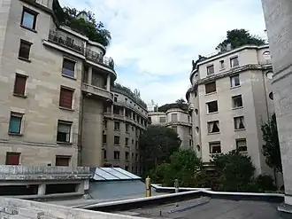 Immeubles Walter (1931), Paris, porte de la Muette.