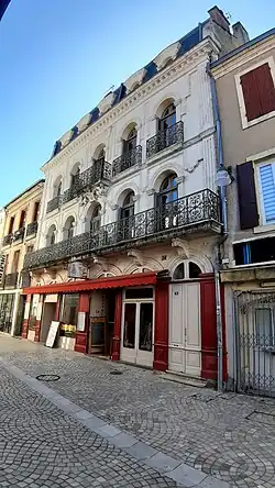 Façade de l'immeuble au n°13