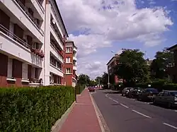 Ensemble d’immeubles HLM du quartier de la place Roux.