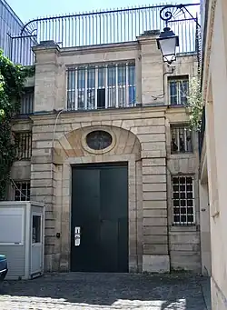 La même porte en 2019.