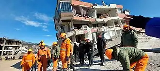 Équipe de recherche et secours indienne (NDRF) à Gaziantep.