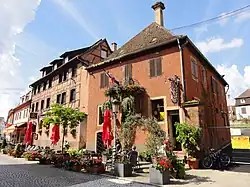 Maison, restaurant "Les Cigognes" (XVIIIe&nbsp;siècle).