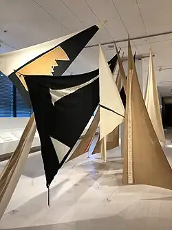 Bía Dávou, Voiles, 1981.