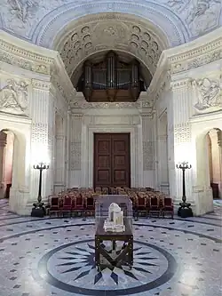 Intérieur de la chapelle royale de Dreux.
