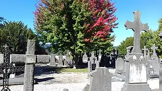 Intérieur du cimetière.