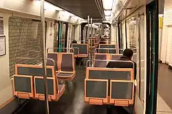 Vue intérieure d'une rame MF 88.
