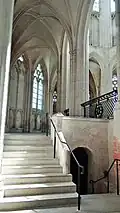 Entrée de la crypte de Saint-Germain-d'Auxerre, déambulatoire nord.