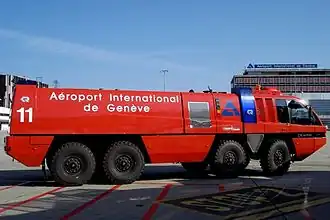 Ancien Rosenbauer Panther du SSLIA de l'Aéroport international de Genève