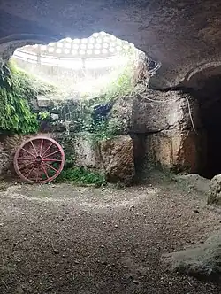 L'intérieur de l'hypogée.