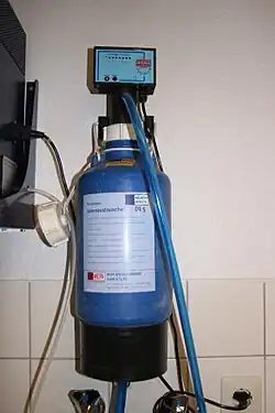 Système d'échangeur d'ions avec contrôle de la conductance électrique (0,1&nbsp;μS/cm affiché).