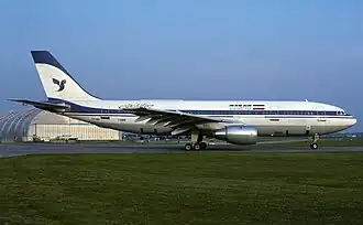 EP-IBU, l'Airbus A300 d'Iran Air impliqué, photographié en avril 1987.