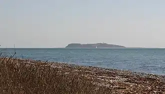 Vue de l'île de Hjelm depuis Djursland.