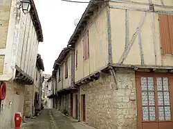 Maisons à pans de bois, rue de l'Oustal.