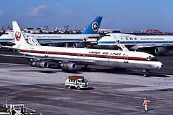 Photographie d'un Douglas DC-8.