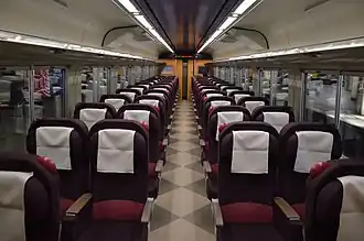 Intérieur de la série KiHa 261-1000.