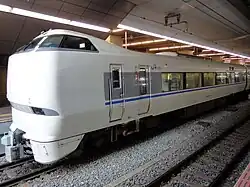 Kuro 683 (formation 9 voitures)