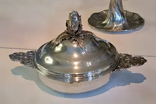 Écuelle couverte (1772)