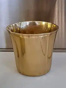 Gobelet ovale (1773).