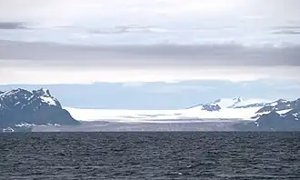 Vue depuis l'Isfjorden.