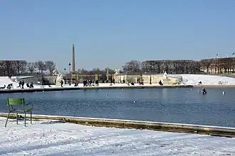 Jardin des Tuileries sous la neige.