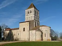 L'église Saint-Robert.