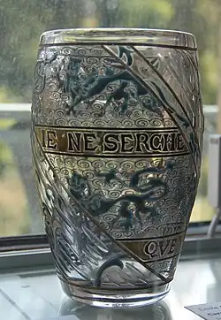 Vase Je ne cherche que une (1878), musée de l'école de Nancy.