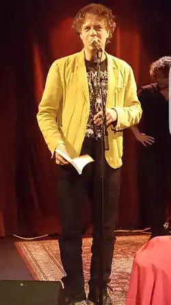 Description de cette image, également commentée ci-après