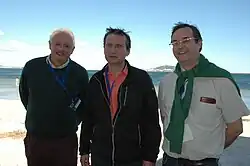 De gauche à droite : Jean-Jacques Maynard et Daniel Gascard anciens secrétaires généraux du SNE, Jean-Luc Ciulkiewicz, secrétaire général, lors du congrès de Mèze en mai 2014.