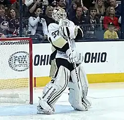Zatkoff avec le maillot blanc des Penguins de Pittsburgh