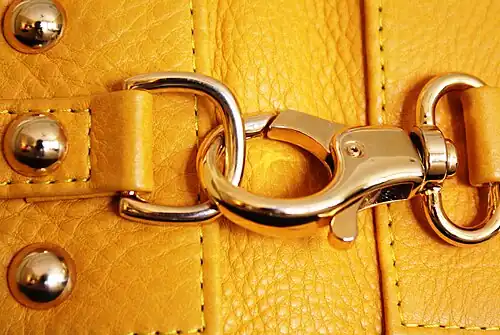 Un fermoir pince de homard