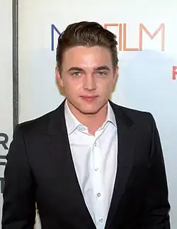 Jesse McCartney dans le rôle de Cooper.