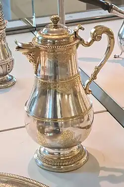L'aiguière.
