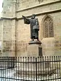 Statue de Johannes Honterus devant l'église Noire