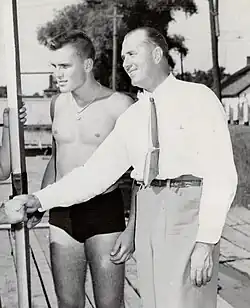 Kelly avec son père en 1945