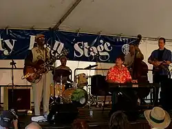 Description de l'image Johnnie Bassett and band.jpg.