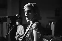 Description de l'image Julia Cumming - Sunflower Bean.jpg.