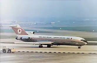 Le Boeing 727-200 impliqué (TC-JBH), photographié 11&nbsp;mois avant l'accident.