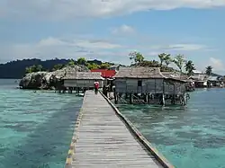 Le village bajau de Kabalutan&nbsp;(id), aux îles Togian (Sulawesi, Indonésie)