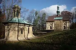 Chapelles de la Crucifixion, de la Déposition et de la Mise au tombeau du Christ.