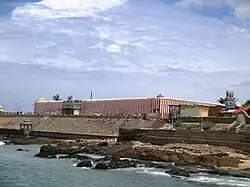 Vue sur le temple de Bhagavati ou Kumari Amman, situé sur le cap, à l'extrémité de l'ancien quartier hindou, aujourd'hui "touristifié".