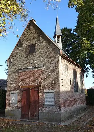 Photo d'ancienne chapelle rectangulaire