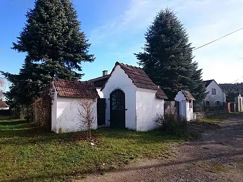 Chapelle à Lomy.