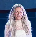 Kelsea Ballerini (Comeback Stage,15; 27-)