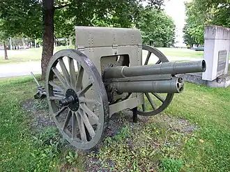 L'artillerie russe, en pleine modernisation, est trop peu nombreuse. Ici un canon de 76,2&nbsp;mm Schneider-Poutilov 1902.